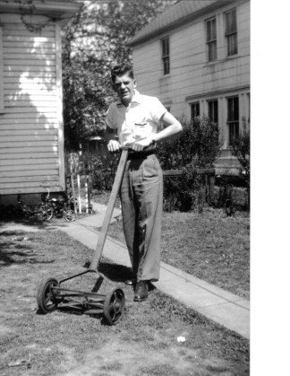 draft_lens5280412module39746682photo_1244851631Jimmy_with_lawn_mower