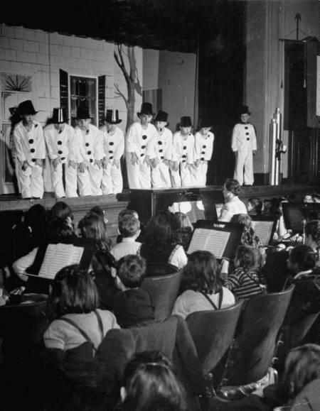 5e8419d1a74bc1f3_landing copy 2