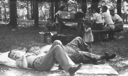 napping-in-the-parkx