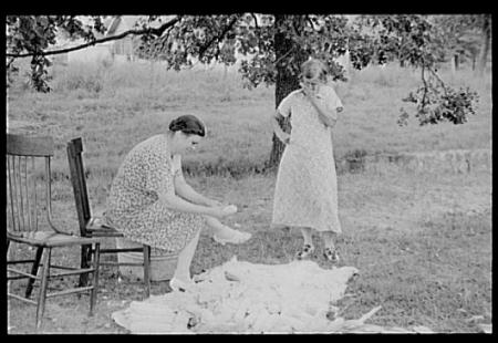 canning-corn-arkansas-1935