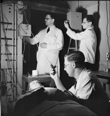 Male_Nurses-_Life_at_Runwell_Hospital,_Wickford,_Essex,_1943_D14311