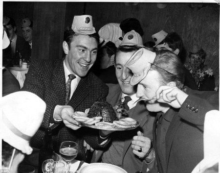 article-2243862-165C2627000005DC-979_964x757