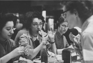 eating-sandwich-vintage