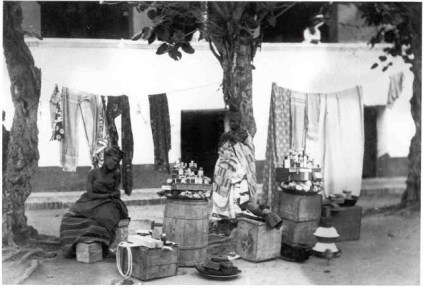 cape coast Women street sellers in Cape Coast