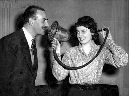 vintage-hearing-aid
